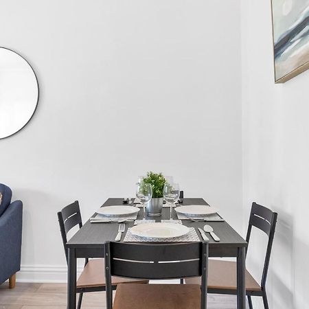 Modern Two Bedroom Apartment With Free Parking! Λονδίνο Εξωτερικό φωτογραφία